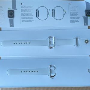 White Apple Watch Sport band (40mm) NWT